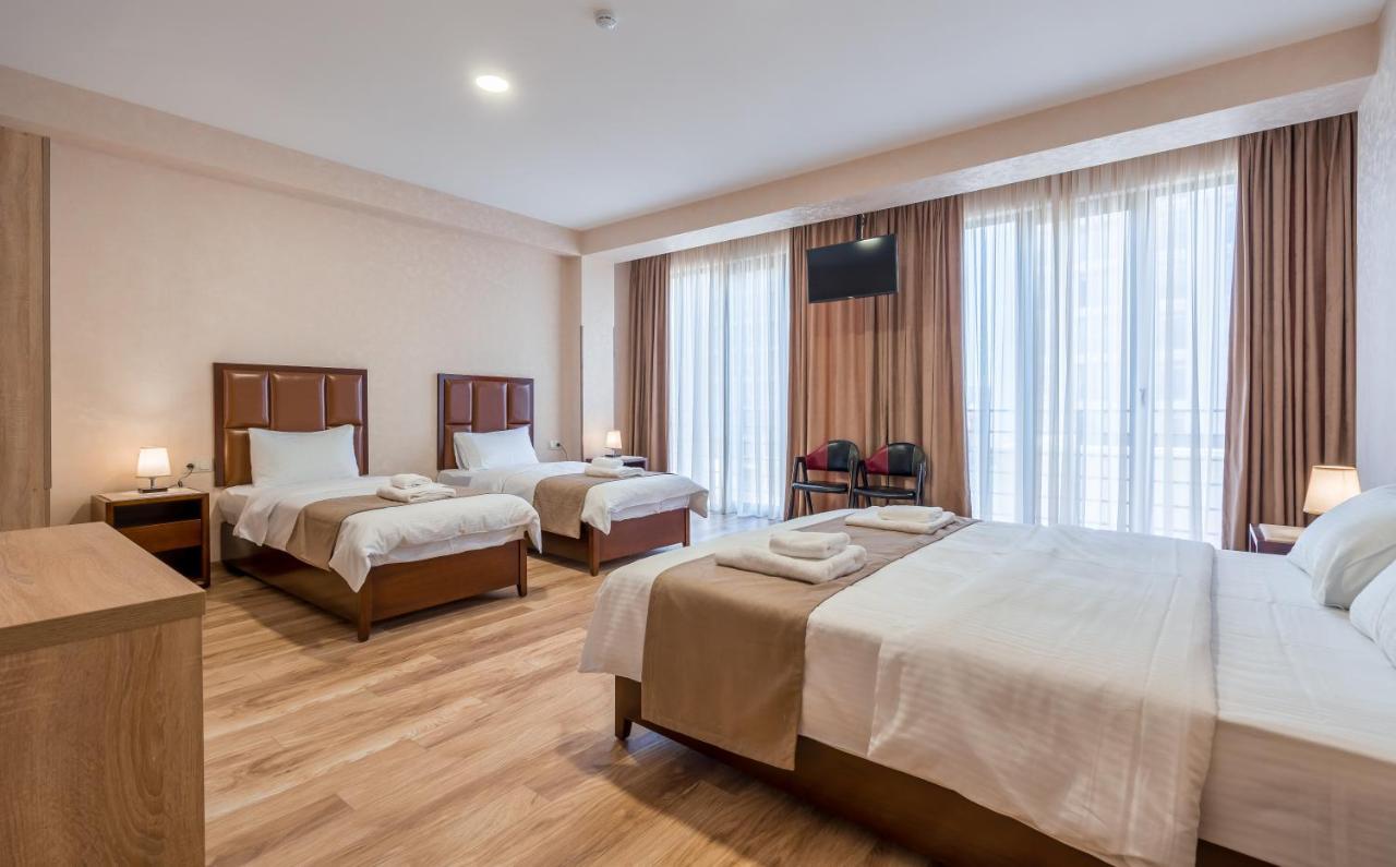Aura Hotel Tbiliszi Kültér fotó