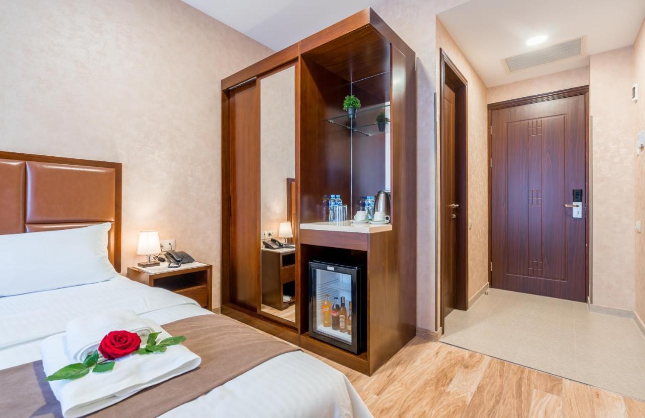 Aura Hotel Tbiliszi Kültér fotó