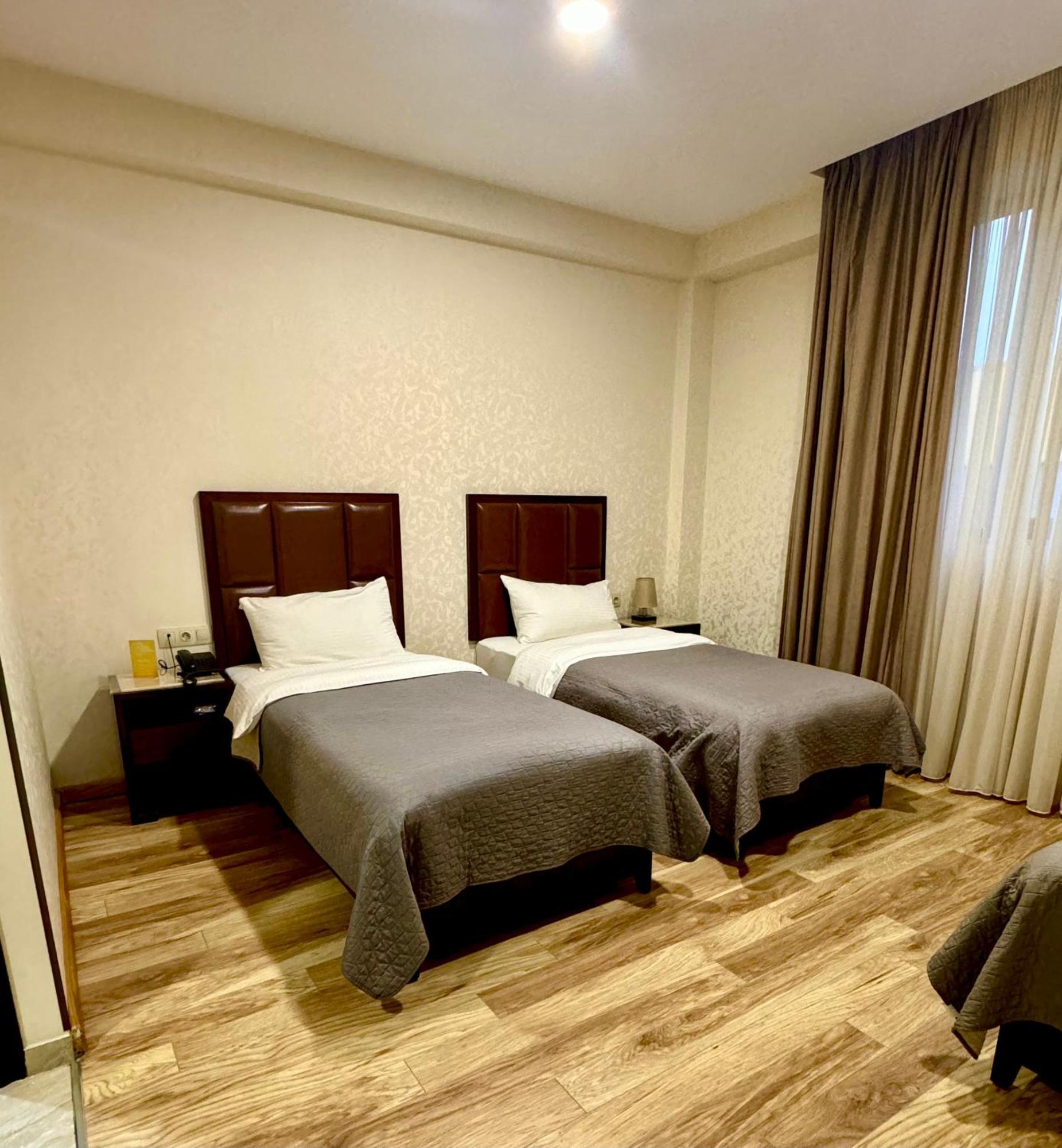 Aura Hotel Tbiliszi Kültér fotó